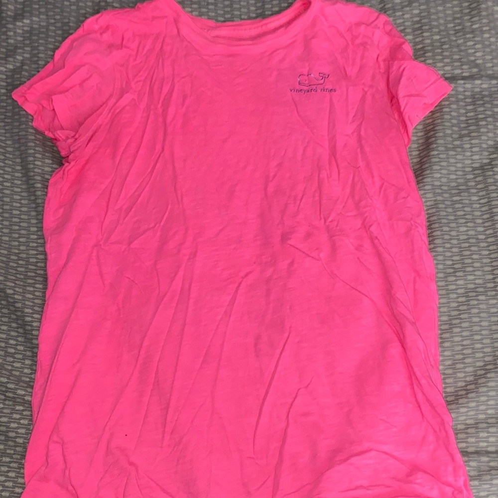 Vineyard Vines size xl tshirt